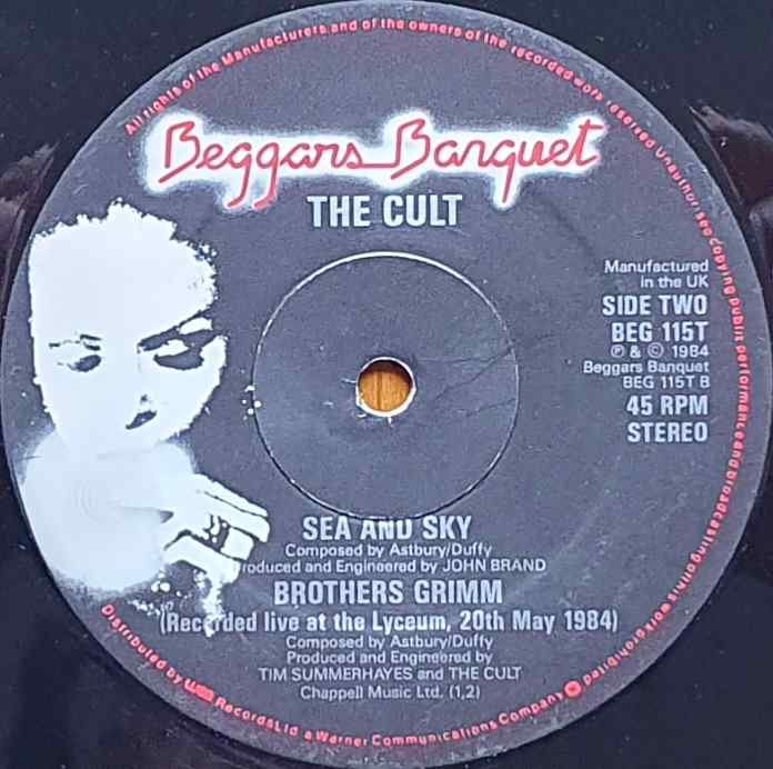 BEG 115 T Go west (Crazy spinning circles) The Cult Label